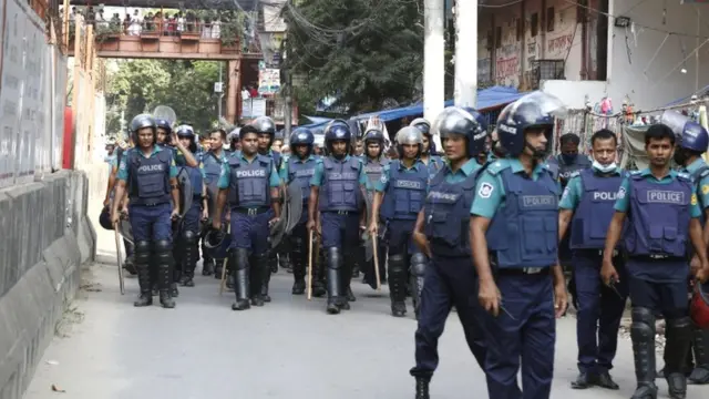 पुलिस बल