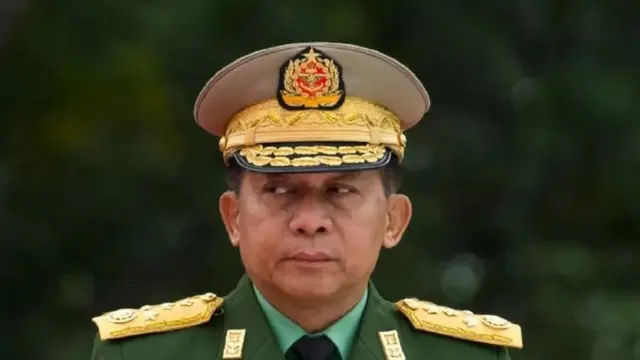 ဦးနေဝင်းခေတ်နောက်ပိုင်း သေဒဏ်စီရင်သူဖြစ်လာမယ့် စစ်ကောင်စီခေါင်းဆောင် ဗိုလ်ချုပ်မှူးကြီး မင်းအောင်လှိုင်