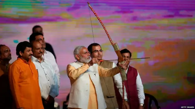 नरेंद्र मोदी