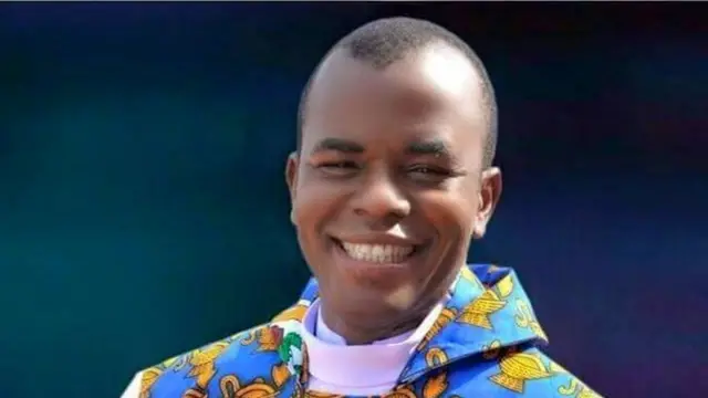 Fada Mbaka. Ijọ aguda Adoration Ministry