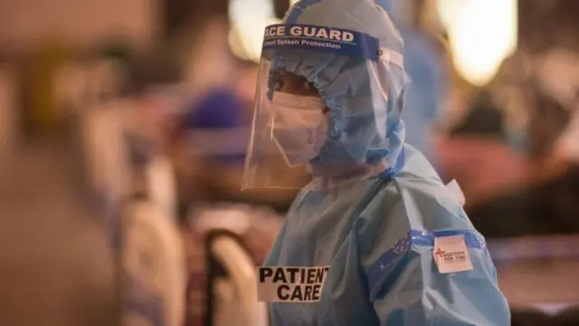 એપ્રિલ અને મે માસમાં દેશની તમામ હૉસ્પિટલો કોરોનાના દર્દીઓથી ઊભરાઈ રહી હતી