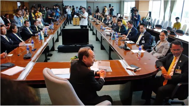 ประชุมทำนโยบาย