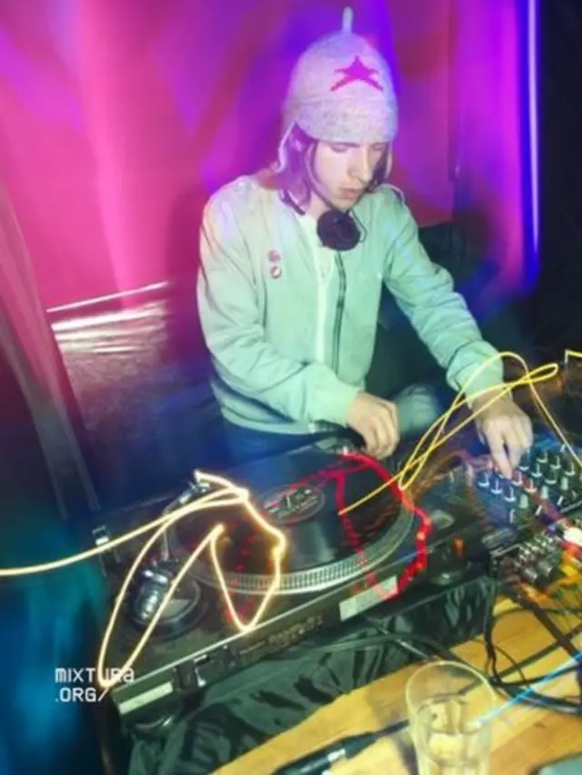 Денис Казначеев