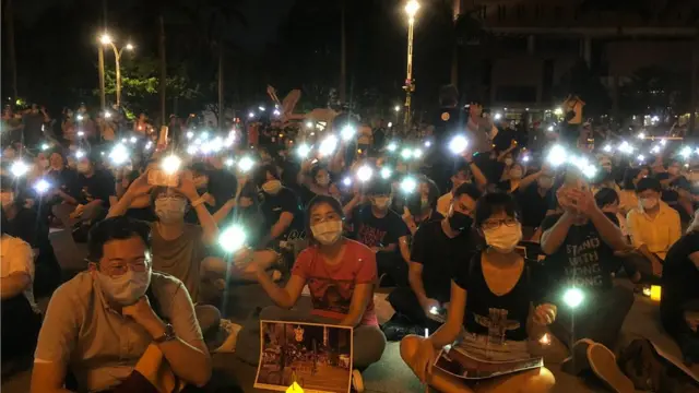 台湾也有悼念活动。