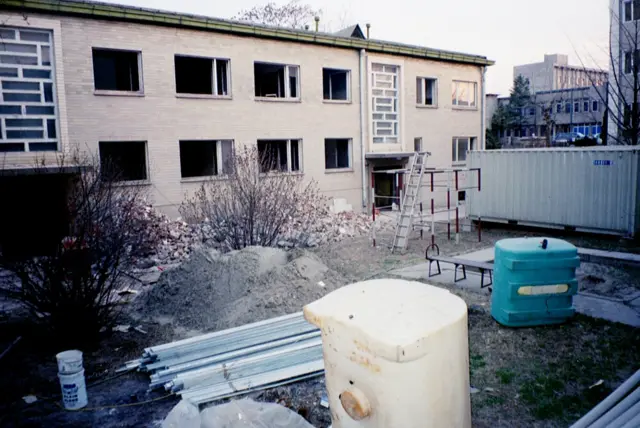 2002년 평양에 영국 대사관저를 짓기 위해 공사가 한창이다