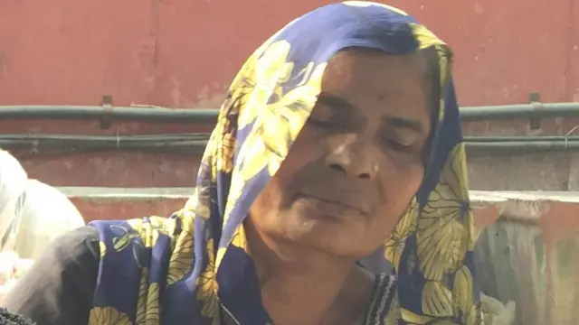 बच्चे की दादी