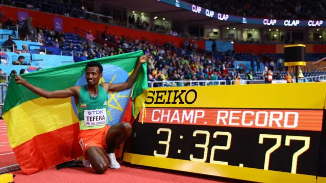 ሳሙኤል ተፈራ በ1500 ሜትር ርቀት የውድድሩን ክበረወሰን አሻሽሏል።