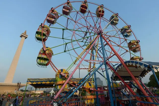 Monas didirikan oleh Sukarno pada 17 Agustus 1966