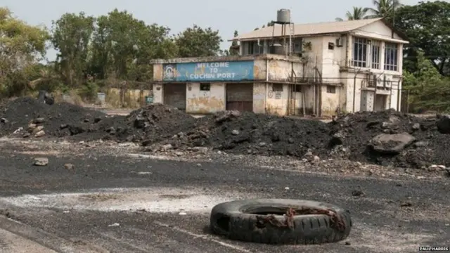 કારખાનાનો ફોટો