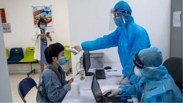 Việt Nam cam kết người được tiêm chủng được theo dõi tại chỗ 30 phút sau khi tiêm