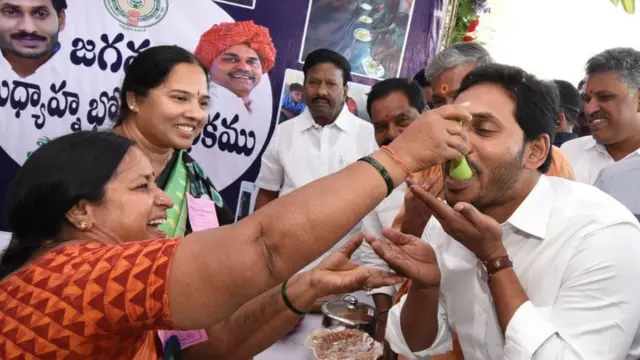 వై ఎస్ జగన్‌మోహన్‌రెడ్డి