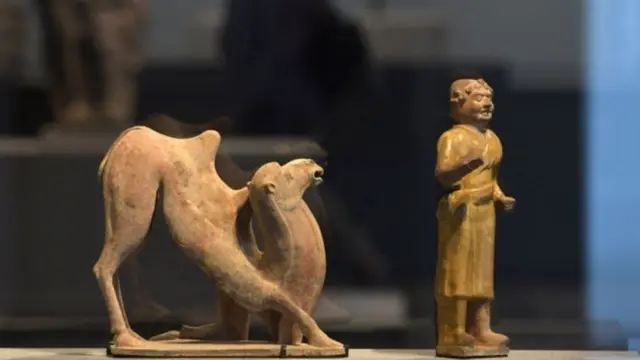 لوفر أبوظبي