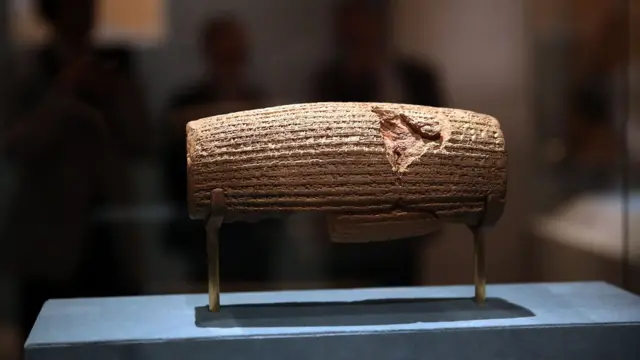 منشور کوروش