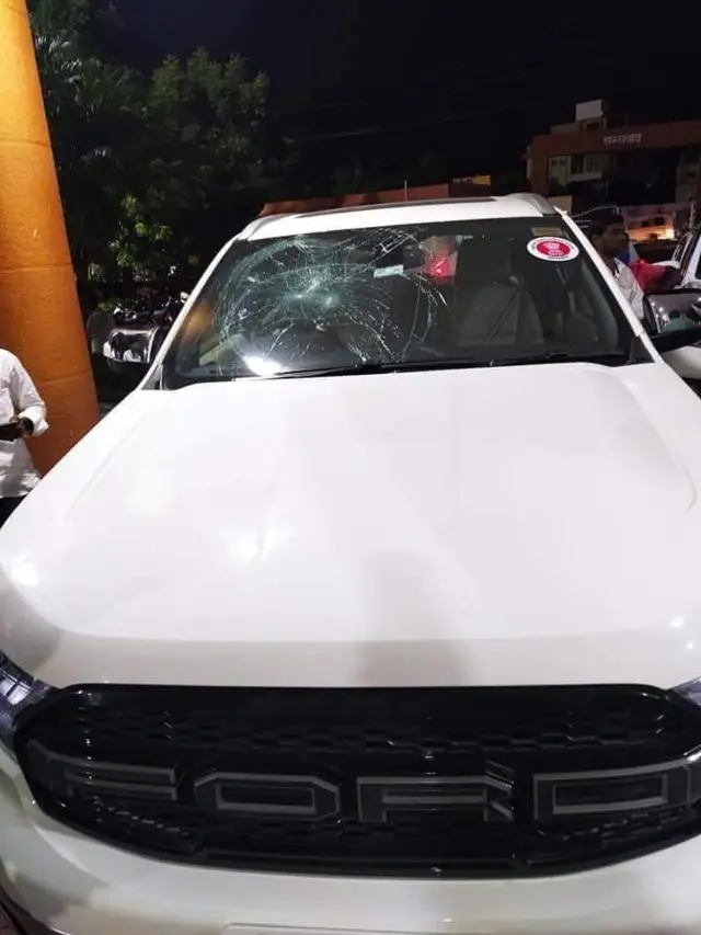 हल्ल्यानंतर वाहनाची स्थिती