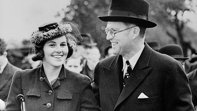 Rosemary Kennedy com o pai