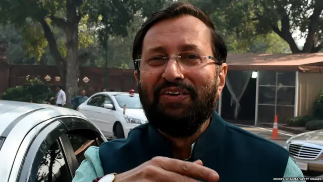 जावडेकर