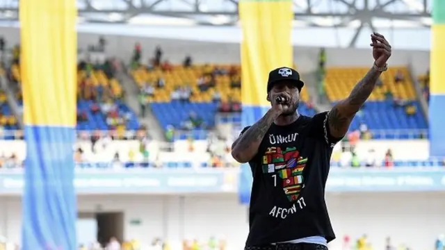 L'artiste franco-sénégalais Bouba à Libreville