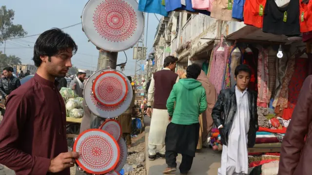 پاکستان کے بازار - BBC News اردو