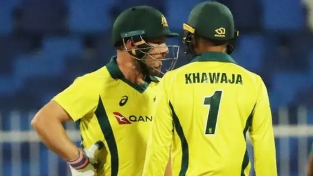 عثمان خواجہ اور ایرون فنچ