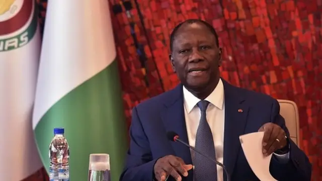 Après avoir dirigé jeudi le Conseil National de Sécurité, le président Alassane Ouattara ordonne la levée du couvre-feu et la réouverture des restaurants ce 15 mai