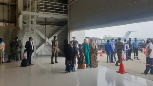 17 ਉਡਾਣ ਰਾਹੀਂ 87 ਭਾਰਤੀਆਂ ਨੂੰ ਤਜਾਕਿਸਤਾਨ ਭੇਜਿਆ ਗਿਆ।