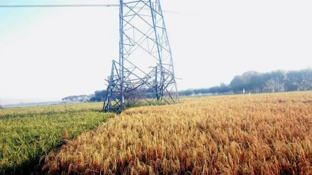 دکل برق در شمال افغانستان