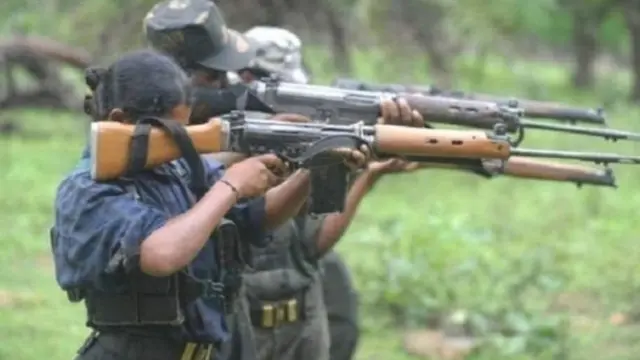 नक्षलवादी