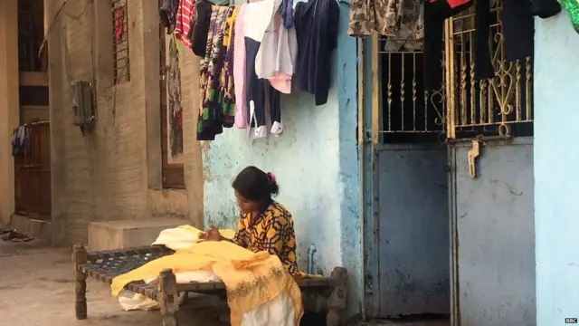 ਗੁਜਰਾਤ ਵਿੱਚ ਉੱਤਰ ਭਾਰਤੀ ਔਰਤਾਂ