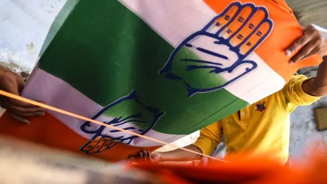 પ્રતીકાત્મક તસવીર