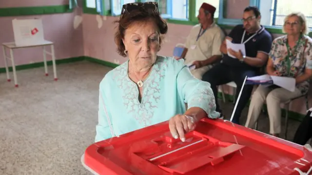 ناخبة تونسية