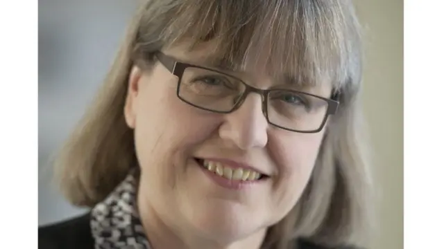 డాక్టర్ డోనా స్ట్రిక్‌ల్యాండ్