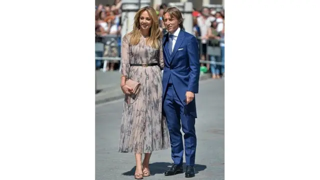 Luka Modric wa Real Madrid na mkewe Vanja Bosnic walikuwa miongoni mwa wageni waalikwa katika harusi ya Sergio na Rubio