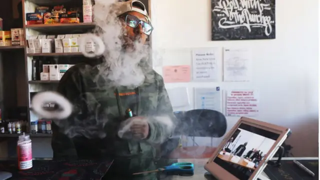 வேப்பிங்