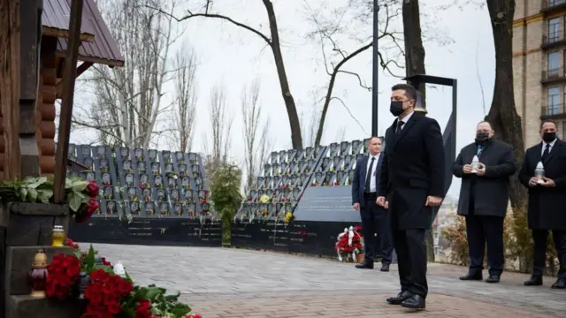 21 листопада Володимир Зеленський взяв участь в урочистостях до Дня гідності в Києві