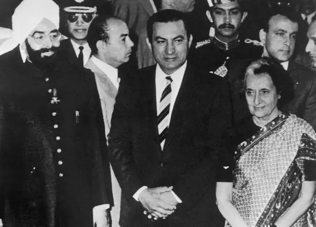 Giani Zail Singh, Xusni Mubaarak iyo Ndira Gandhi