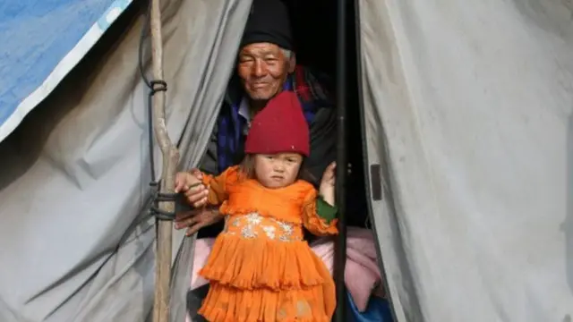 भूकम्प पीडित