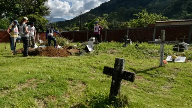 Fosas en El Catatumbo