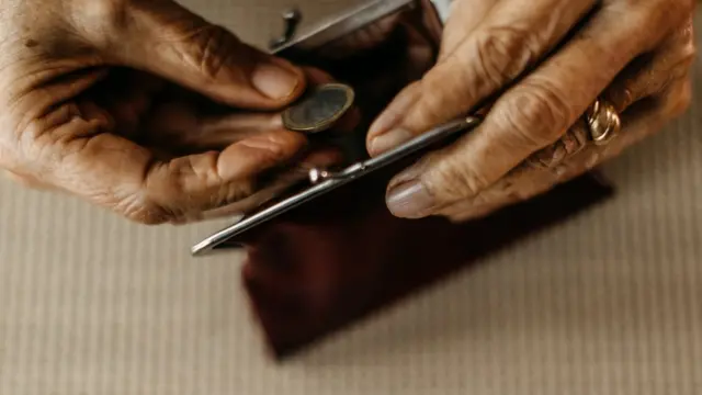 இந்தியர்களுக்கு வங்கிகளின் மீது நம்பிக்கை உள்ளதா ?