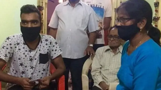 श्रीनिवास बाबू यांचं कुटुंब