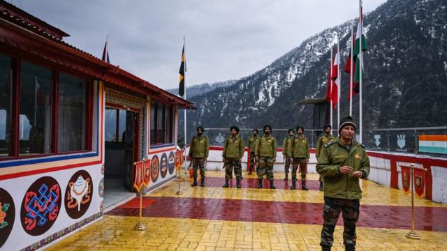 印度阿鲁纳恰尔（中国称藏南）达旺地区贾斯万特加尔战争纪念馆的印度守军（5/4/2023）