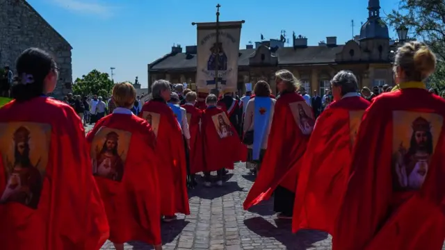 من مسيرة القربان في قلعة فافل في كراكوف
