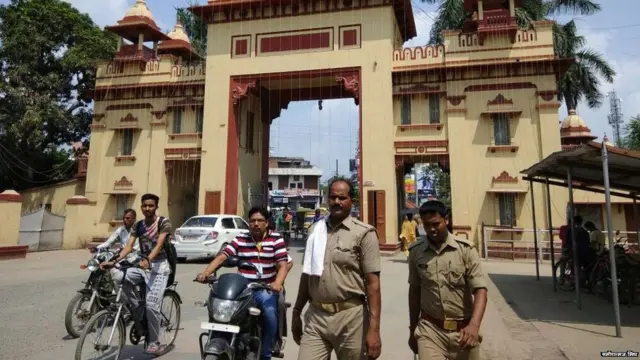 बीएचयू, वाराणसी, उत्तर प्रदेश, छेड़छाड़, प्रदर्शन