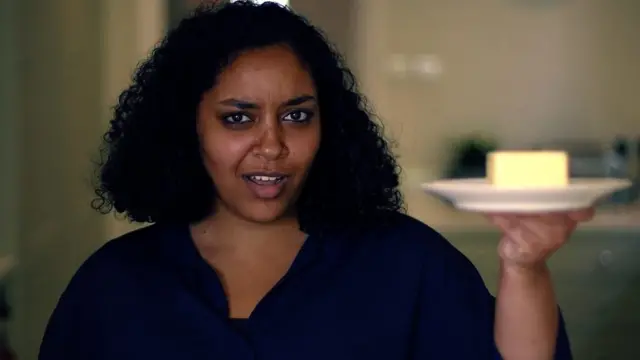 qishloqda uy qurilishi erotikasi Natalya Poklonskaya bilan porno