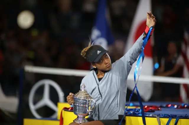 นาโอมิคว้าแชมป์