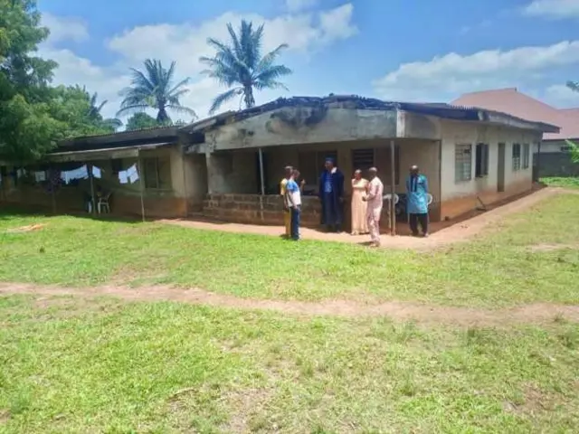 ምስ ሰዓብቱ ዝሰፈረሉ ኣብ ዞባ ኢኪቲ ዝርከብ መዓስከር