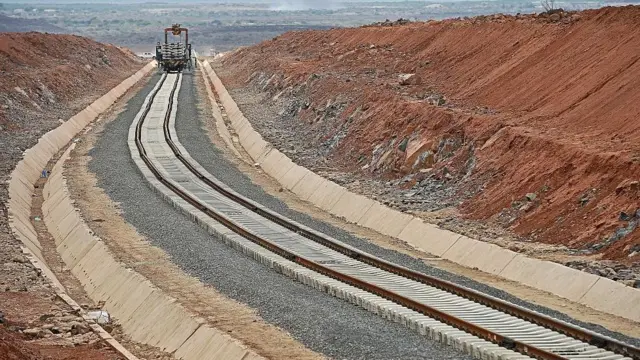 ብቻይና ዝምወል መንገዲ ባቡር ኢትዮጵያ