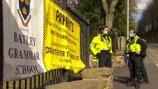 Booliska Yorkshire oo ku sugan iskuulka