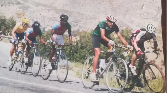 ካብ ጸጋም ንየማን ካልኣይ ዘሎ ፍረቃልሲ ደበሳይ፡ ሳልሳይ ዘሎ ኣኽሊሉ ሃይለ ንሃገራዊት ጋንታ ወኪሎም ኣብ ዙር ሞሮኮ እናተወዳደሩ (2009)