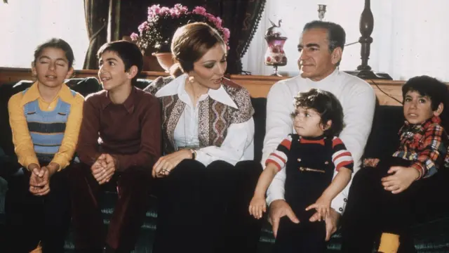 الأسرة المالكة في إيران في عام 1973