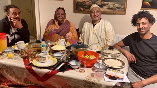 Qoyska wiilka Mooyad